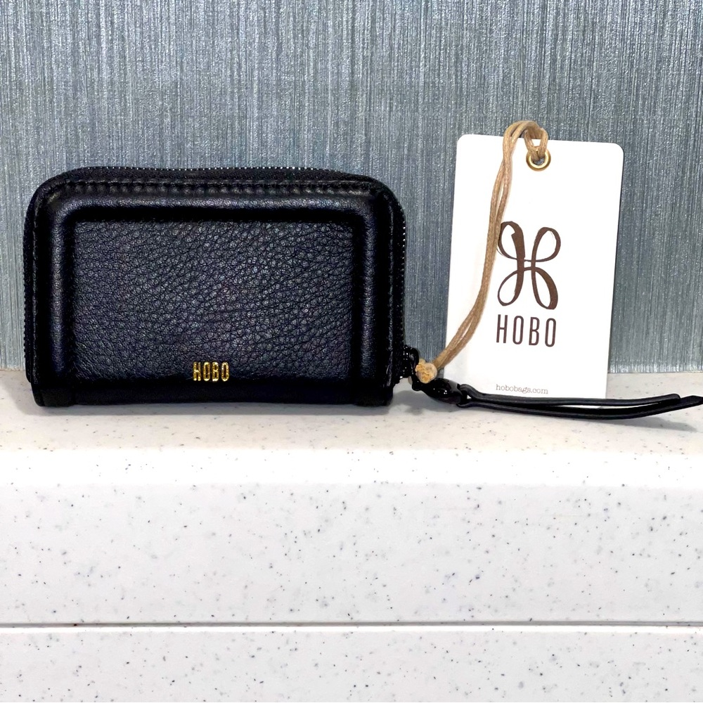 Hobo Nila Small Zip Around